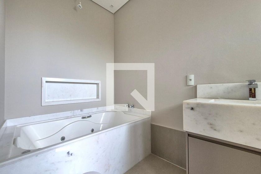 Casa à Venda - Swiss Park, 3 Quartos,  249 m2 em , Campinas - sp | SoloBR