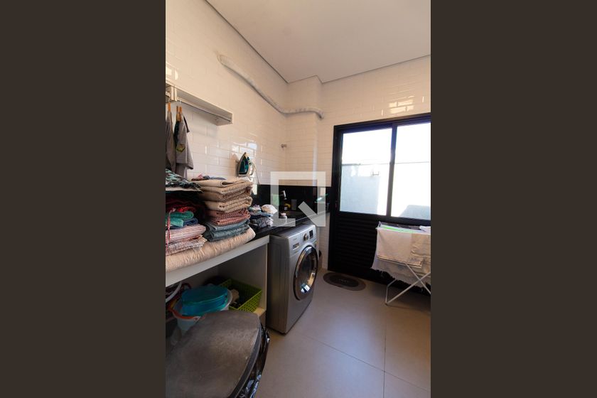 Casa à Venda - Fazenda Santa Cândida, 3 Quartos,  253 m2 em , Campinas - sp | SoloBR