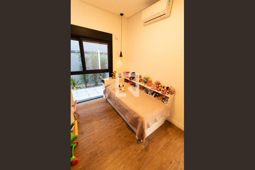 Casa à Venda - Fazenda Santa Cândida, 3 Quartos,  253 m2 em , Campinas - sp | SoloBR