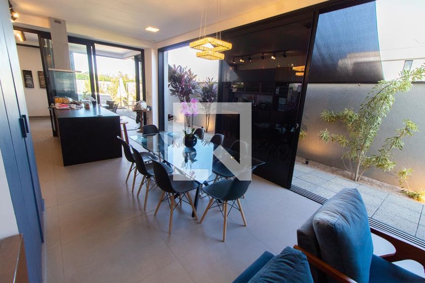 Casa à Venda - Fazenda Santa Cândida, 3 Quartos,  253 m2 em , Campinas - sp | SoloBR
