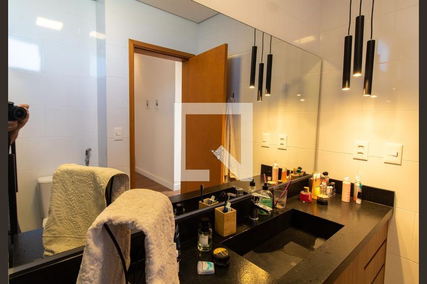 Casa à Venda - Fazenda Santa Cândida, 3 Quartos,  253 m2 em , Campinas - sp | SoloBR