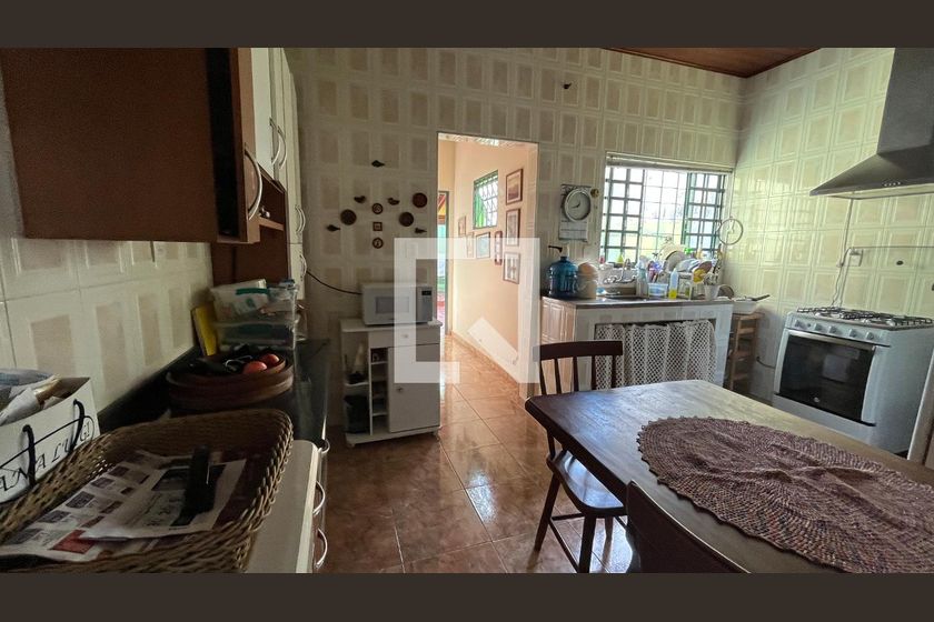 Casa à Venda - Taquaral, 2 Quartos,  144 m2 em , Campinas - sp | SoloBR