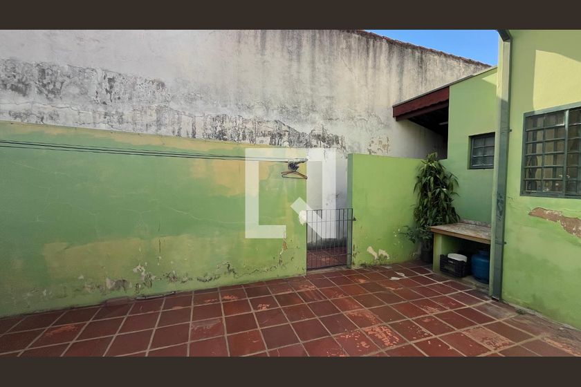 Casa à Venda - Taquaral, 2 Quartos,  144 m2 em , Campinas - sp | SoloBR
