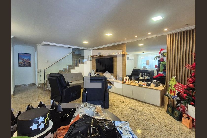 Casa, 4 quartos, 350 m² - Foto 1