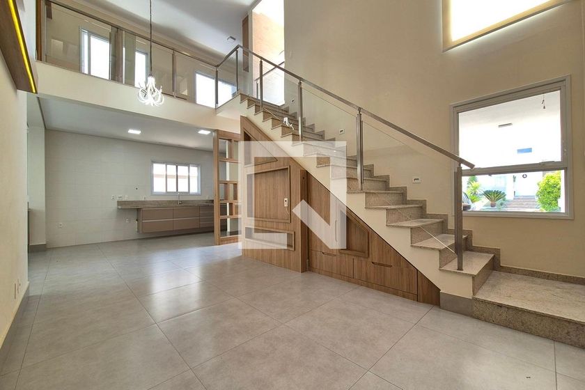 Casa à Venda - Swiss Park, 4 Quartos,  216 m2 em , Campinas - sp | SoloBR