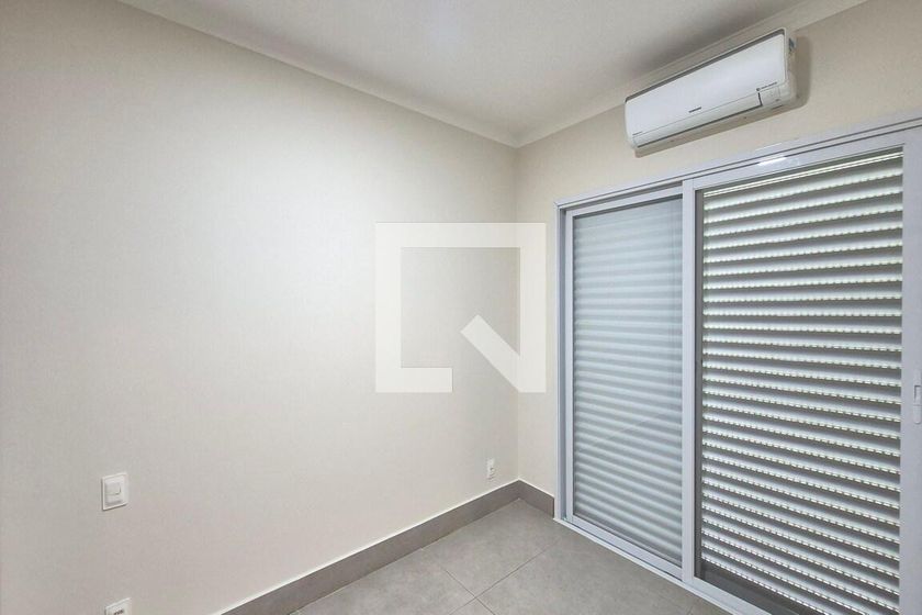 Casa à Venda - Swiss Park, 4 Quartos,  216 m2 em , Campinas - sp | SoloBR