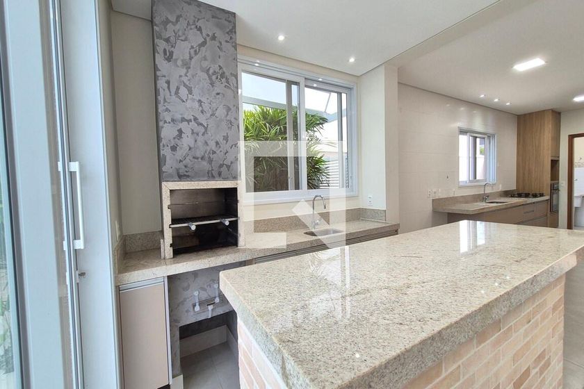 Casa à Venda - Swiss Park, 4 Quartos,  216 m2 em , Campinas - sp | SoloBR