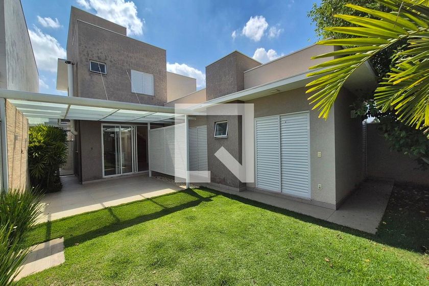 Casa à Venda - Swiss Park, 4 Quartos,  216 m2 em , Campinas - sp | SoloBR