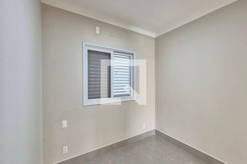 Casa à Venda - Swiss Park, 4 Quartos,  216 m2 em , Campinas - sp | SoloBR