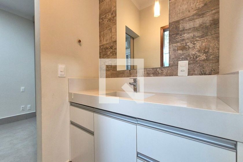 Casa à Venda - Swiss Park, 4 Quartos,  216 m2 em , Campinas - sp | SoloBR