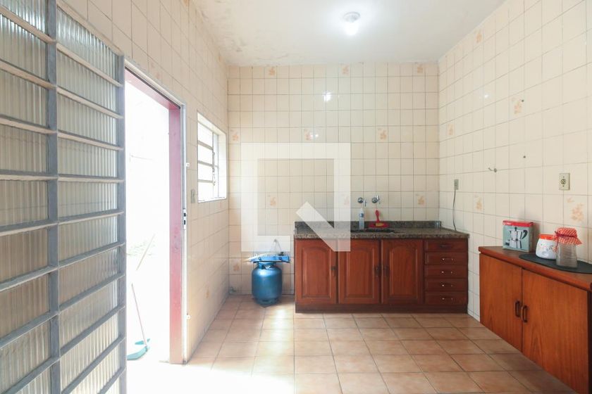 Casa, 2 quartos, 247 m² - Foto 37