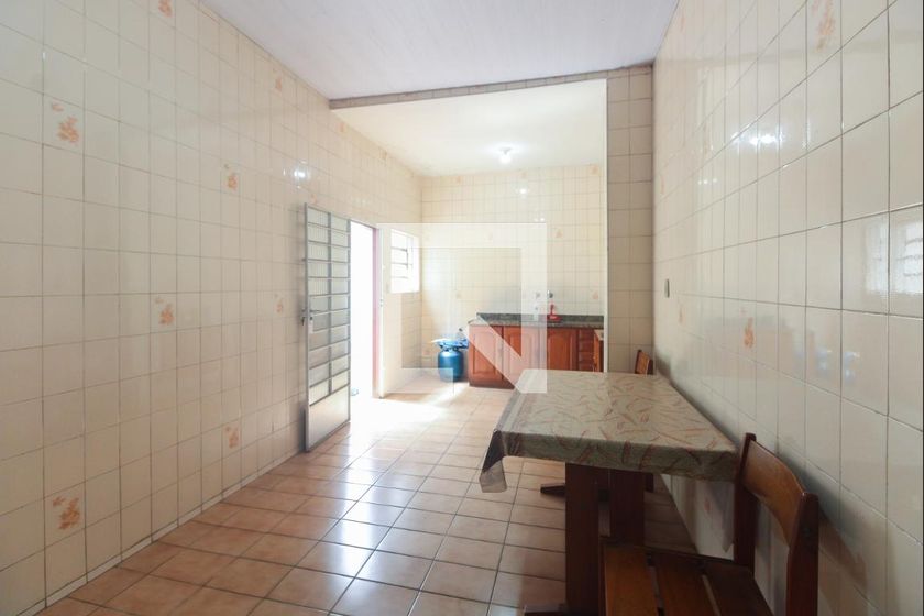 Casa, 2 quartos, 247 m² - Foto 35