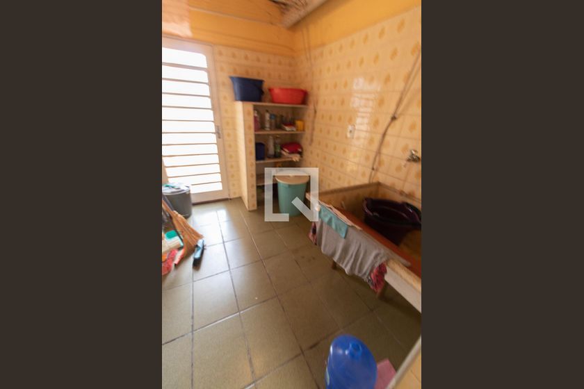Casa à Venda - Taquaral, 3 Quartos,  300 m2 em , Campinas - sp | SoloBR