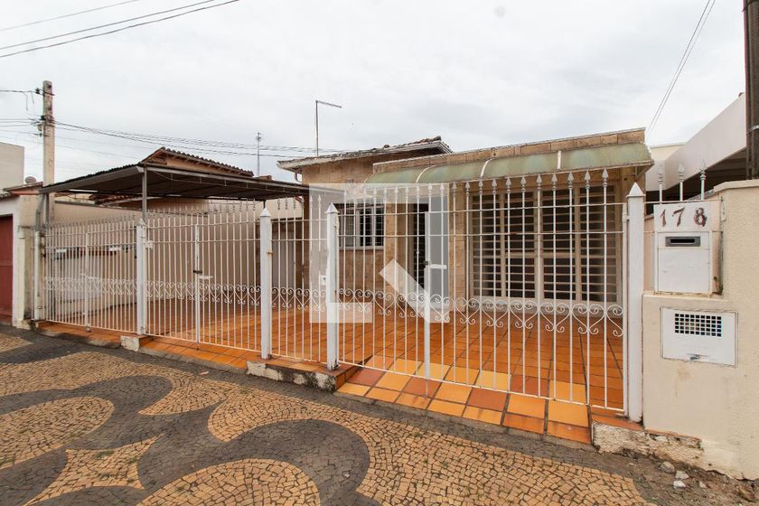 Casa à Venda - Taquaral, 3 Quartos,  300 m2 em , Campinas - sp | SoloBR