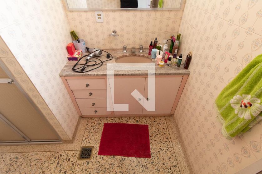 Casa à Venda - Taquaral, 3 Quartos,  300 m2 em , Campinas - sp | SoloBR