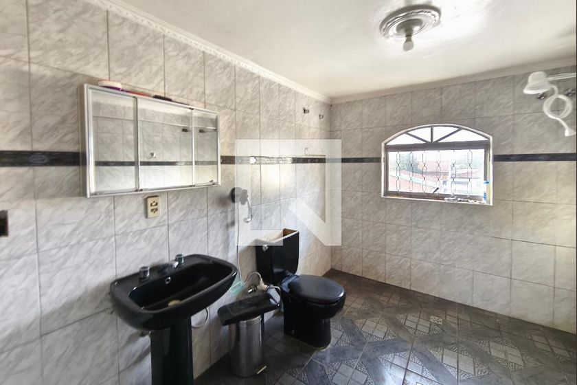 Casa à Venda - Jardim do Lago, 6 Quartos,  400 m2 em , Campinas - sp | SoloBR