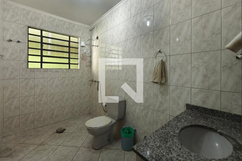 Casa à Venda - Jardim do Lago, 6 Quartos,  400 m2 em , Campinas - sp | SoloBR
