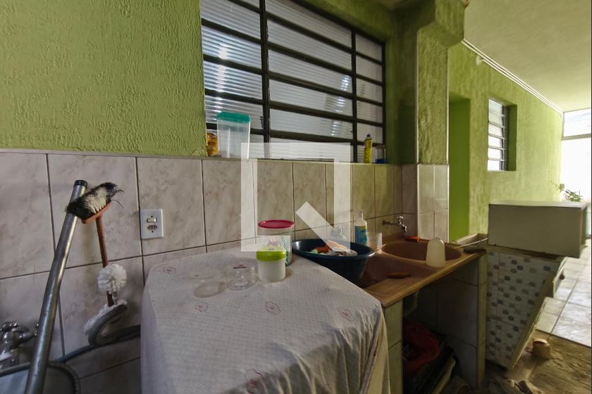 Casa à Venda - Jardim do Lago, 6 Quartos,  400 m2 em , Campinas - sp | SoloBR