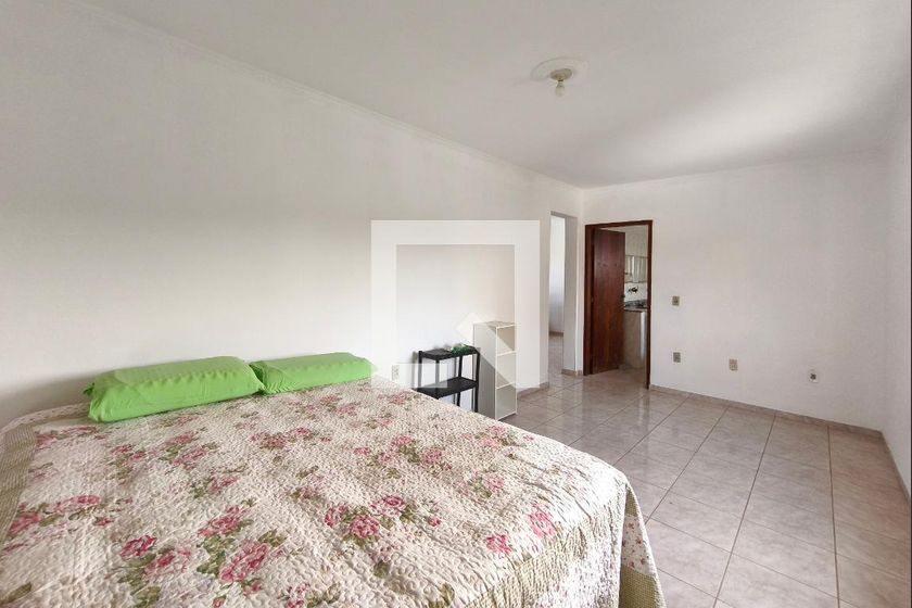 Casa à Venda - Jardim do Lago, 6 Quartos,  400 m2 em , Campinas - sp | SoloBR