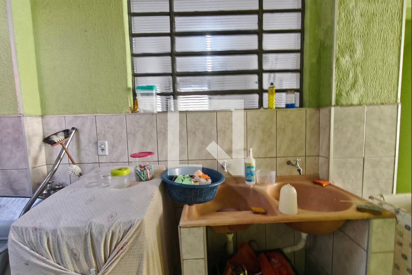 Casa à Venda - Jardim do Lago, 6 Quartos,  400 m2 em , Campinas - sp | SoloBR