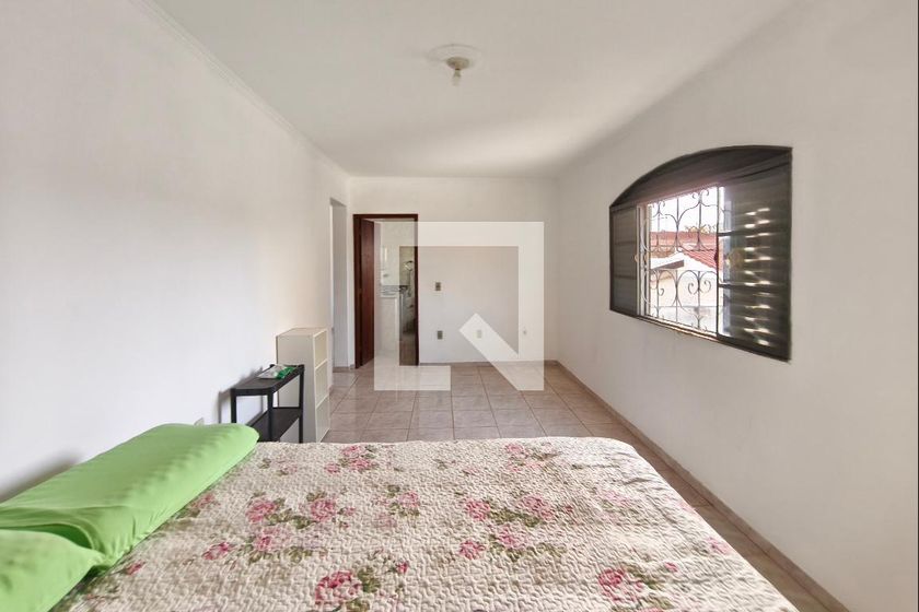Casa à Venda - Jardim do Lago, 6 Quartos,  400 m2 em , Campinas - sp | SoloBR