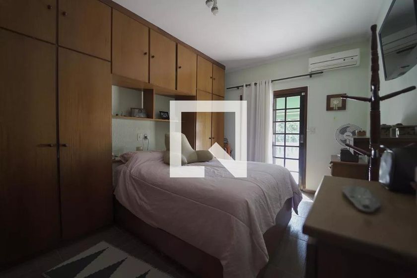 Casa, 6 quartos, 235 m² - Foto 18
