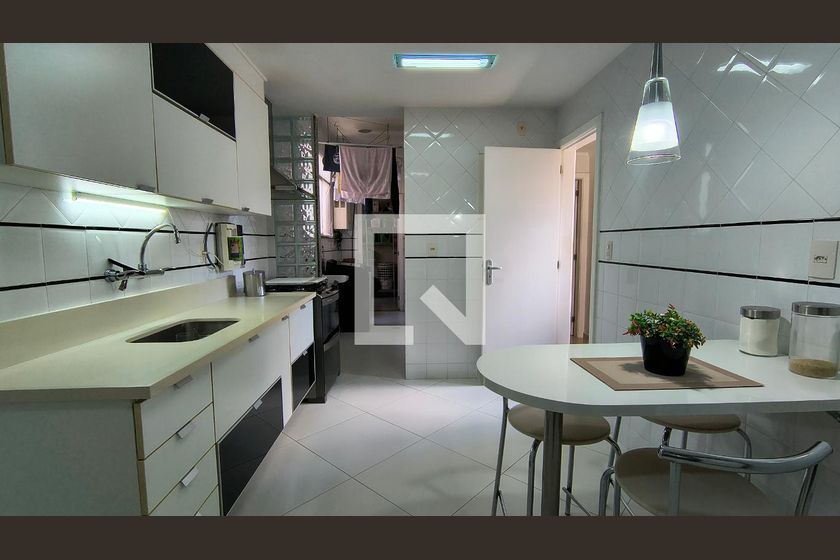 Apartamento, 3 quartos, 340 m² - Foto 42