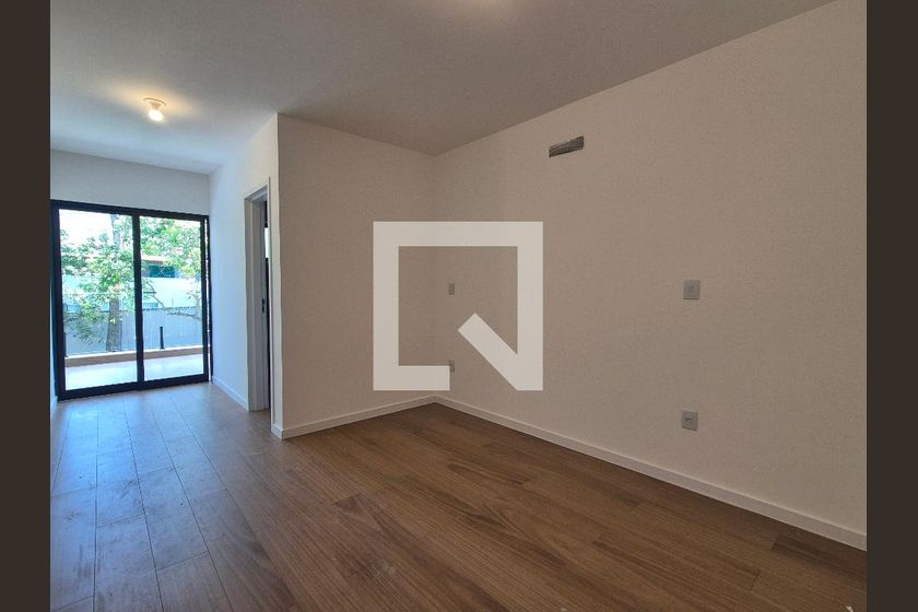 Casa, 4 quartos, 220 m² - Foto 35