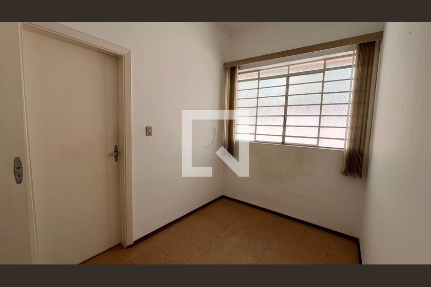 Casa à Venda - Bosque, 3 Quartos,  118 m2 em , Campinas - sp | SoloBR