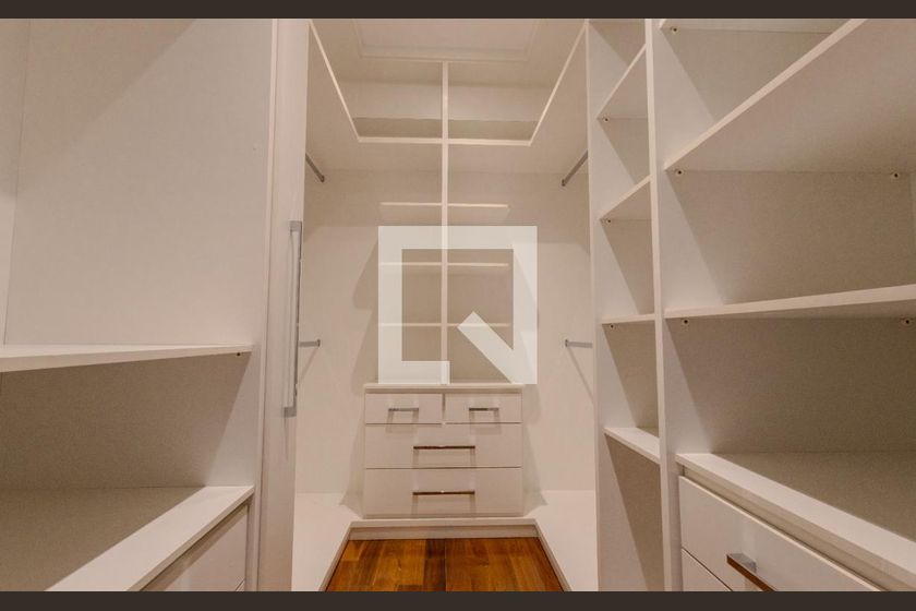 Apartamento à Venda - Cambuí, 4 Quartos,  580 m2 em , Campinas - sp | SoloBR