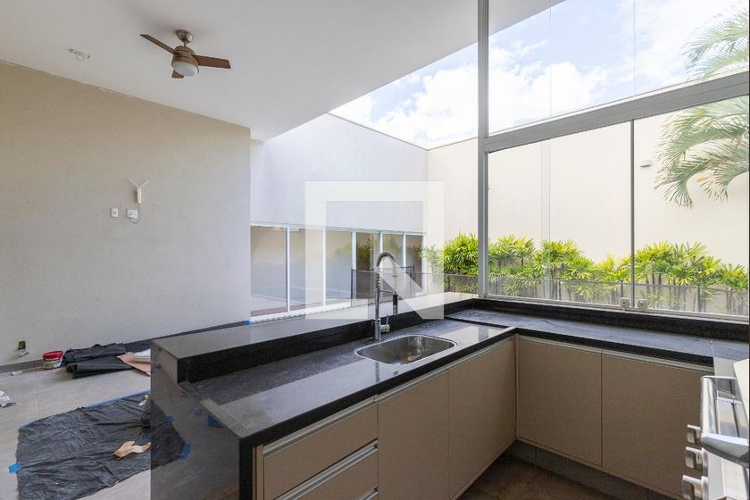 Casa à Venda - Lot. Alphaville Campinas, 4 Quartos,  350 m2 em , Campinas - sp | SoloBR
