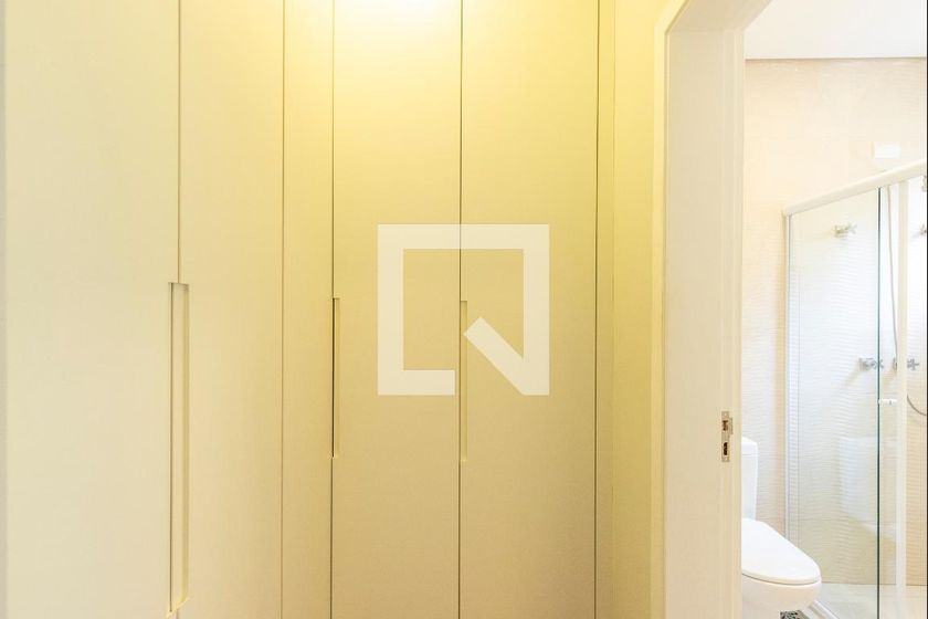 Casa à Venda - Lot. Alphaville Campinas, 4 Quartos,  350 m2 em , Campinas - sp | SoloBR