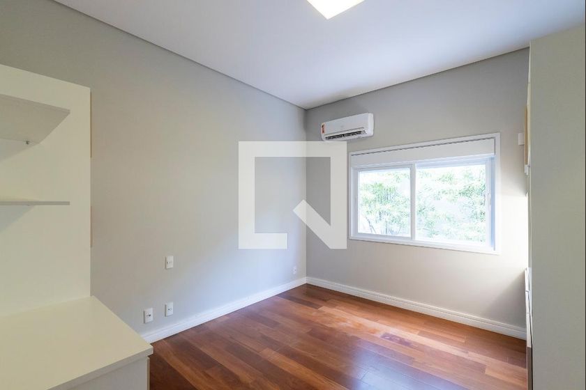 Casa à Venda - Lot. Alphaville Campinas, 4 Quartos,  350 m2 em , Campinas - sp | SoloBR