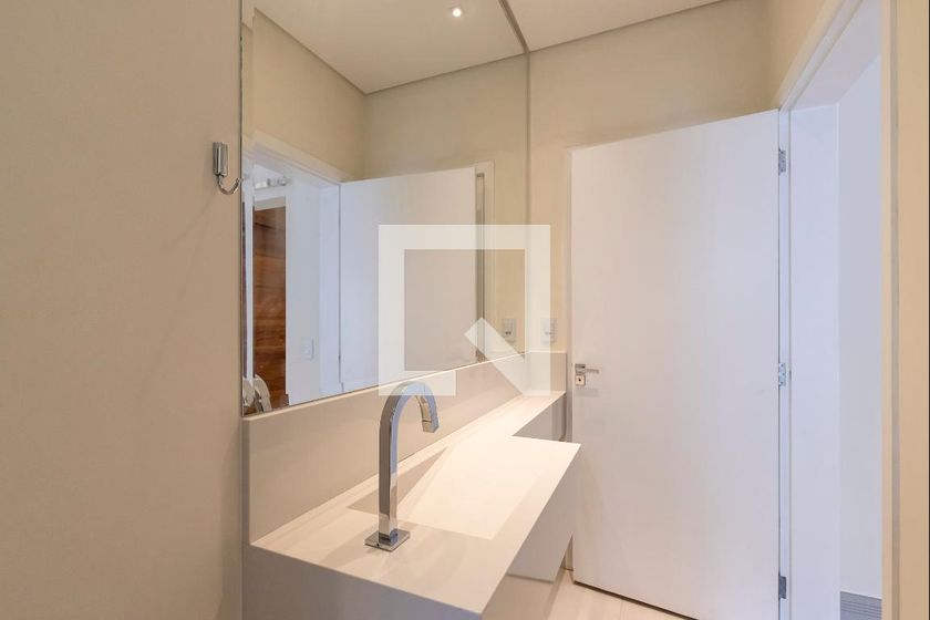 Casa à Venda - Lot. Alphaville Campinas, 4 Quartos,  350 m2 em , Campinas - sp | SoloBR