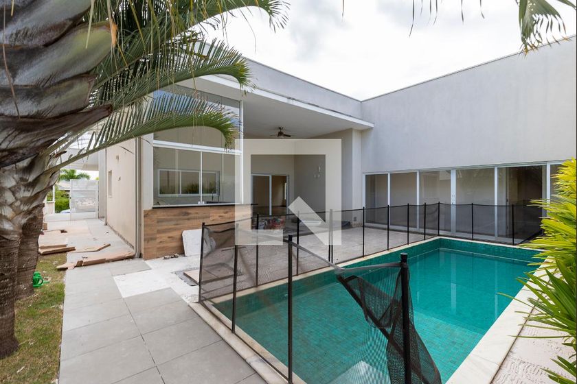 Casa à Venda - Lot. Alphaville Campinas, 4 Quartos,  350 m2 em , Campinas - sp | SoloBR