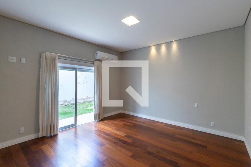 Casa à Venda - Lot. Alphaville Campinas, 4 Quartos,  350 m2 em , Campinas - sp | SoloBR