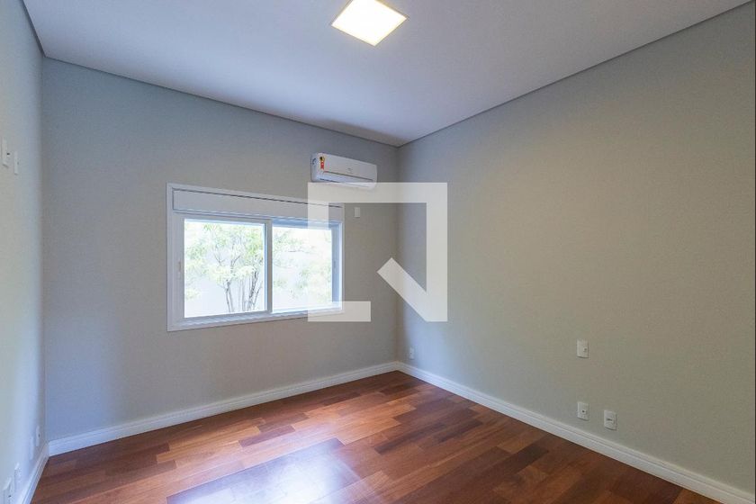 Casa à Venda - Lot. Alphaville Campinas, 4 Quartos,  350 m2 em , Campinas - sp | SoloBR