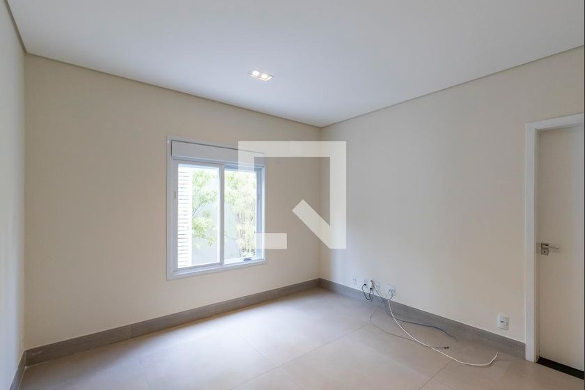 Casa à Venda - Lot. Alphaville Campinas, 4 Quartos,  350 m2 em , Campinas - sp | SoloBR