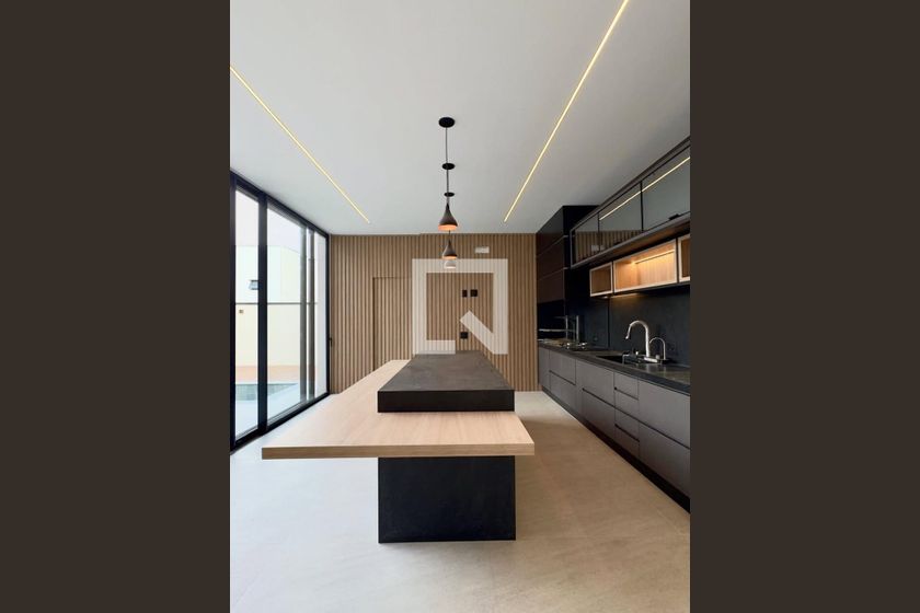 Casa à Venda - Swiss Park, 3 Quartos,  314 m2 em , Campinas - sp | SoloBR