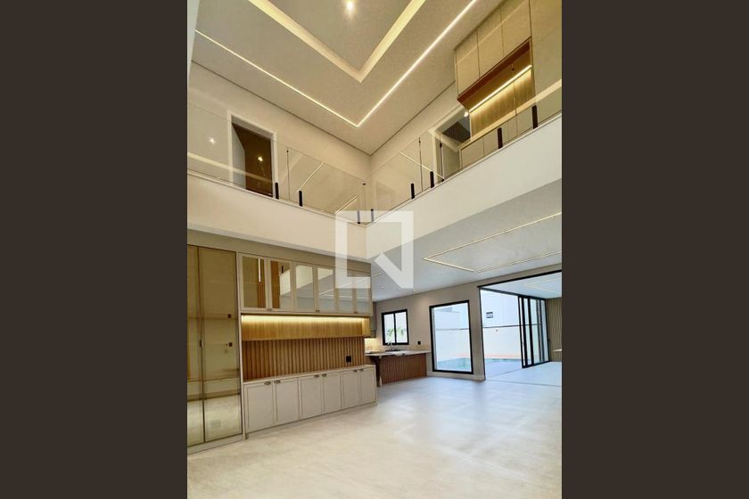 Casa à Venda - Swiss Park, 3 Quartos,  314 m2 em , Campinas - sp | SoloBR