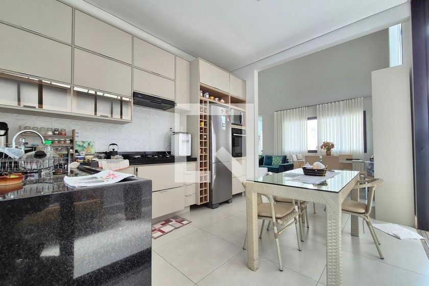 Casa à Venda - Swiss Park, 3 Quartos,  190 m2 em , Campinas - sp | SoloBR