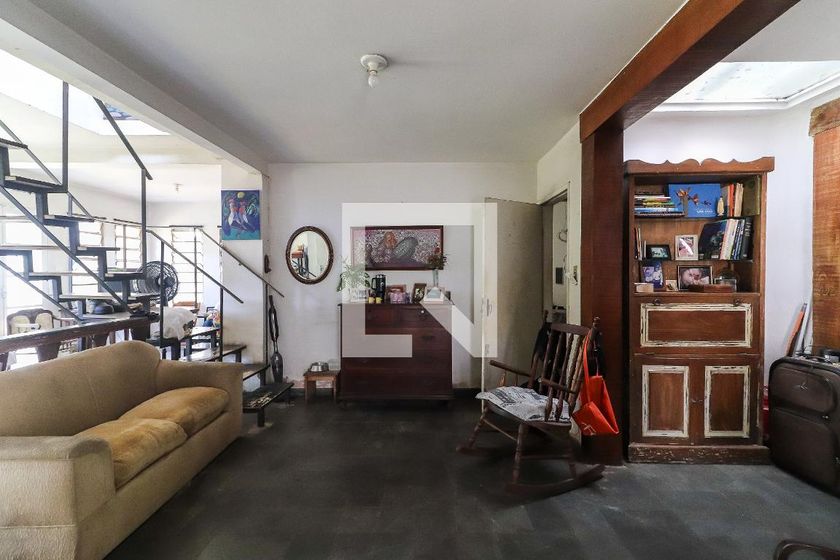 Casa, 4 quartos, 252 m² - Foto 1