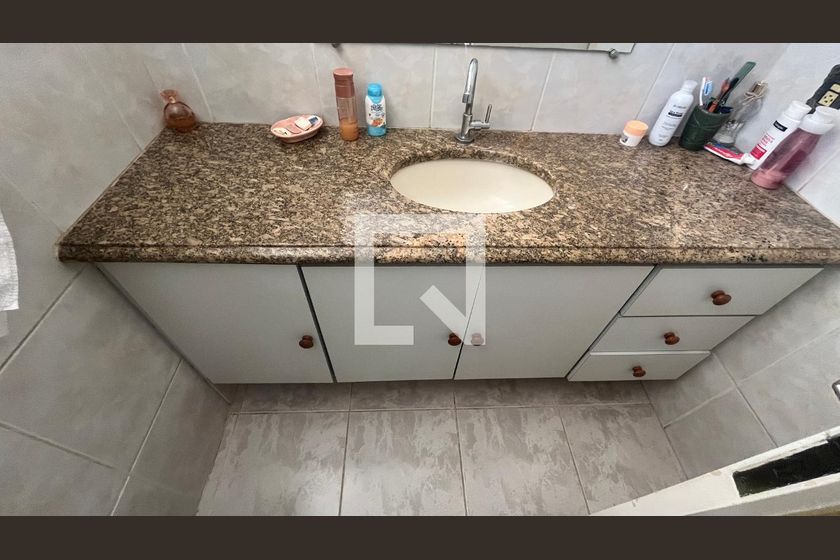 Casa à Venda - Guanabara, 3 Quartos,  242 m2 em , Campinas - sp | SoloBR
