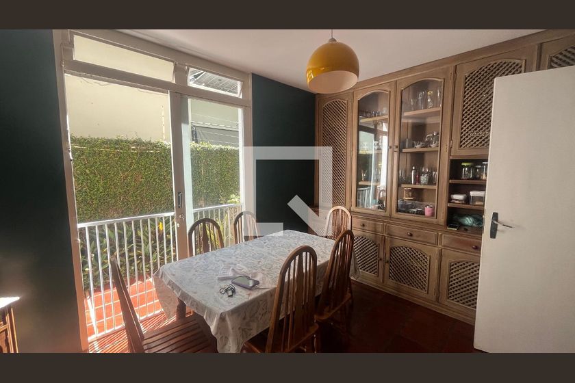 Casa à Venda - Guanabara, 3 Quartos,  242 m2 em , Campinas - sp | SoloBR