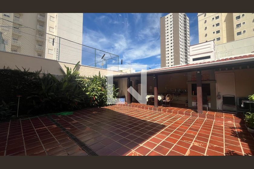 Casa à Venda - Guanabara, 3 Quartos,  242 m2 em , Campinas - sp | SoloBR
