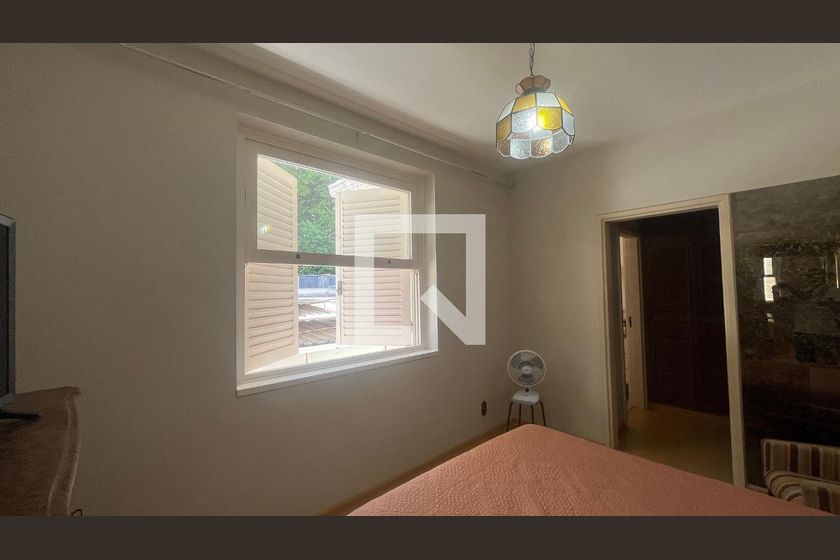 Casa à Venda - Guanabara, 3 Quartos,  242 m2 em , Campinas - sp | SoloBR