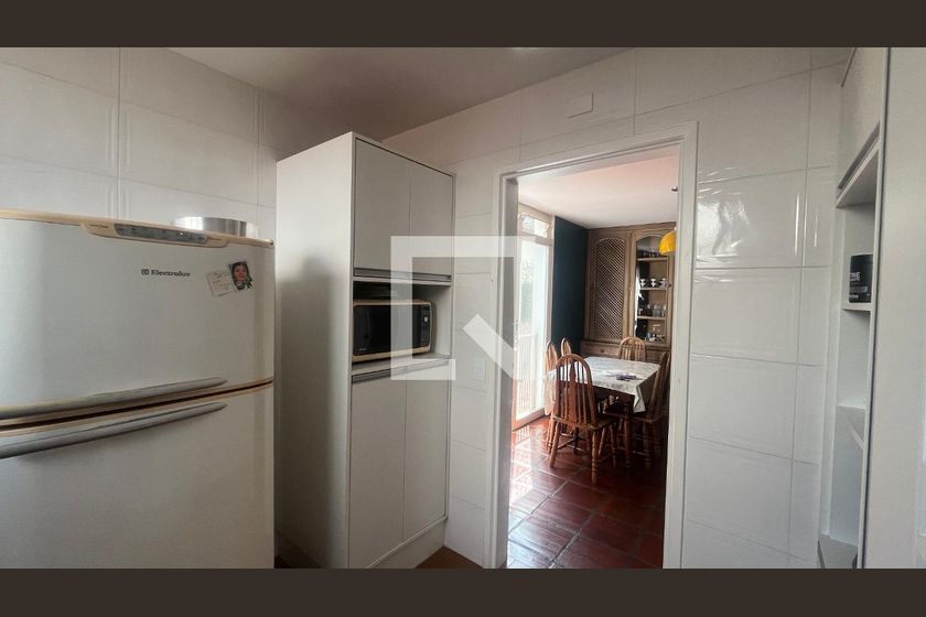 Casa à Venda - Guanabara, 3 Quartos,  242 m2 em , Campinas - sp | SoloBR