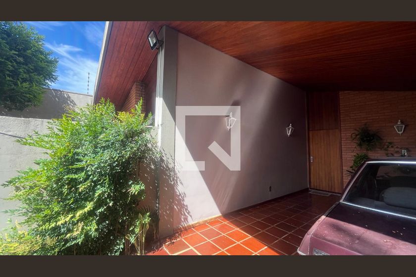 Casa à Venda - Guanabara, 3 Quartos,  242 m2 em , Campinas - sp | SoloBR
