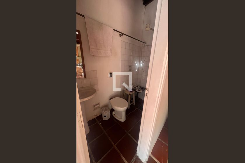 Casa à Venda - Guanabara, 3 Quartos,  242 m2 em , Campinas - sp | SoloBR