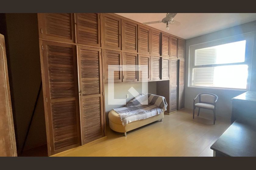 Casa à Venda - Guanabara, 3 Quartos,  242 m2 em , Campinas - sp | SoloBR